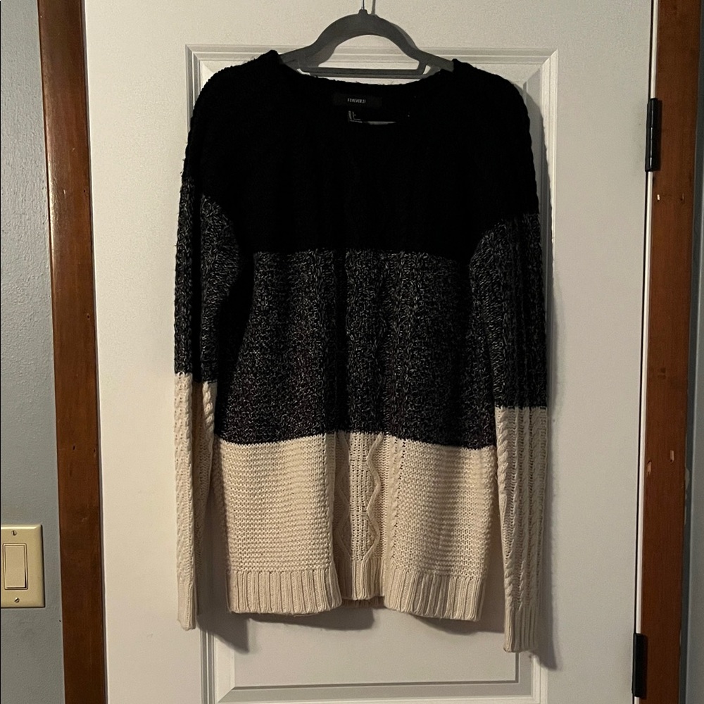 Forever 21 Women's Sweater - Black, Gray, Cream